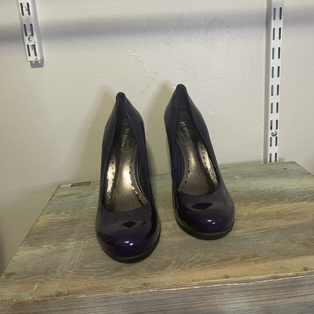 BCBG heels. Size 38. Purple/eggplant color